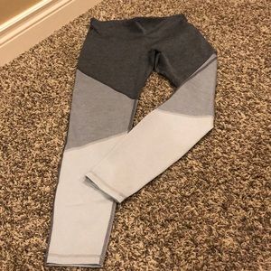 Like new Grey old navy leggings